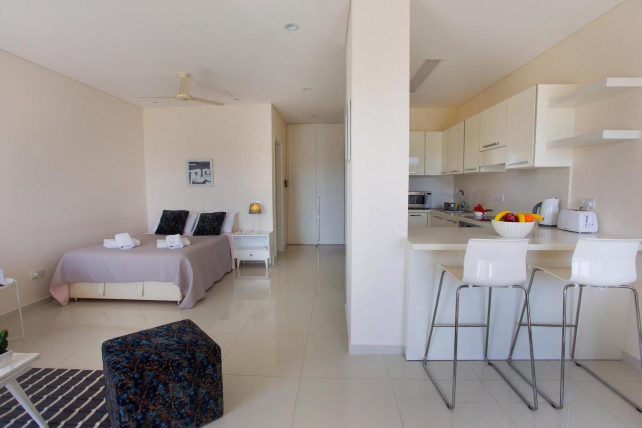 Opera Exclusive Apts By Trulycyprus Limassol Ngoại thất bức ảnh